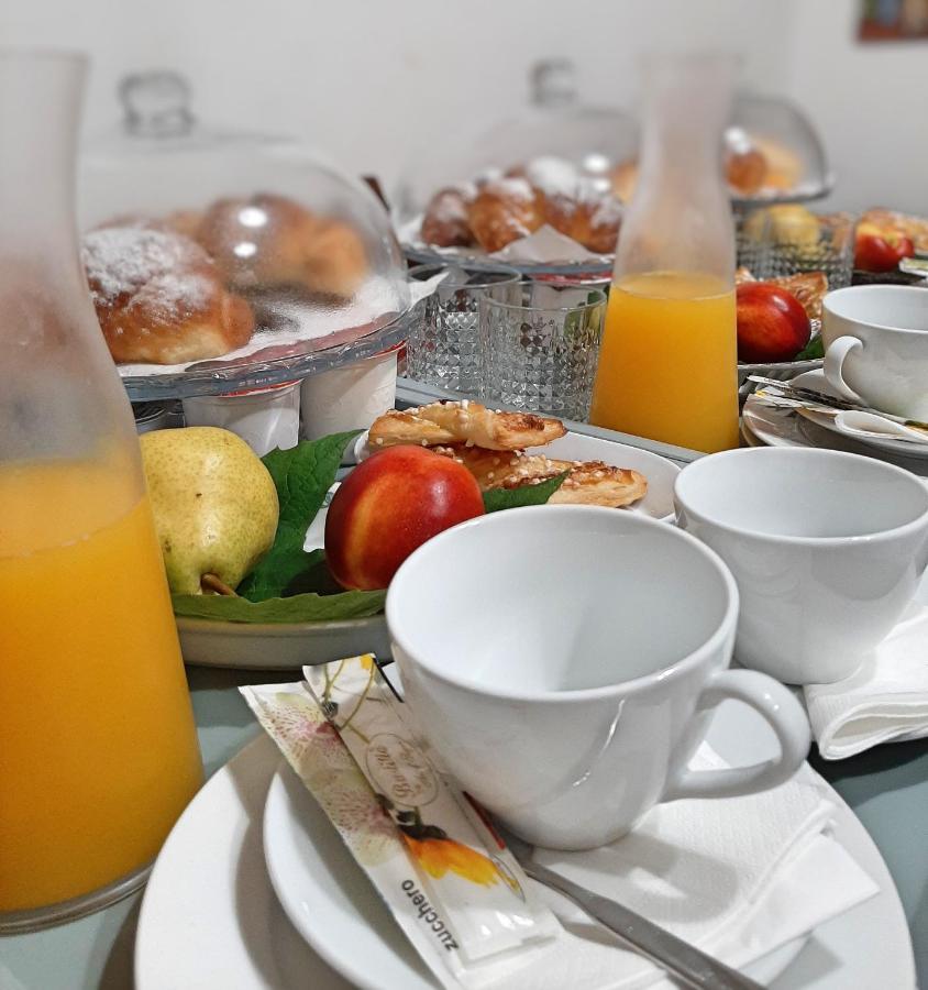 Alojamento de Acomodação e Pequeno-almoço Via Sant'anna Levanto